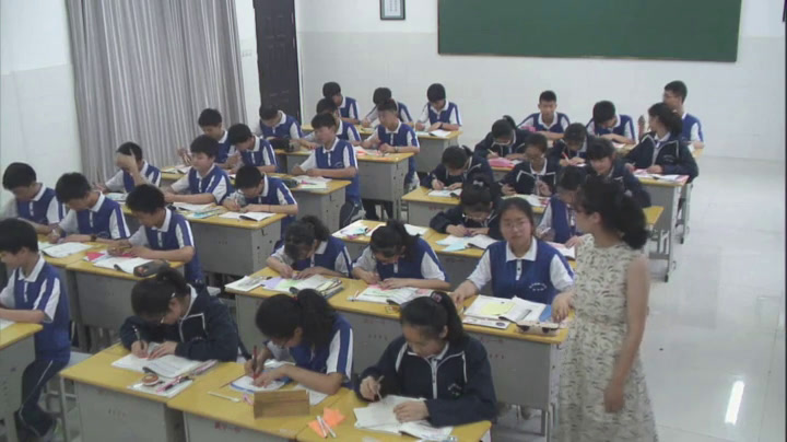 1.初中数学北师大2011版八下《三角形中的垂直平分线》江西省省一等奖