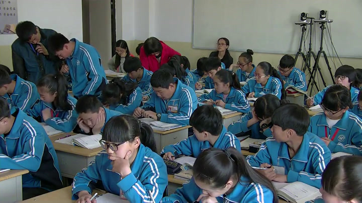 2.初中数学北师大2011版八下《1.因式分解》全国一等奖