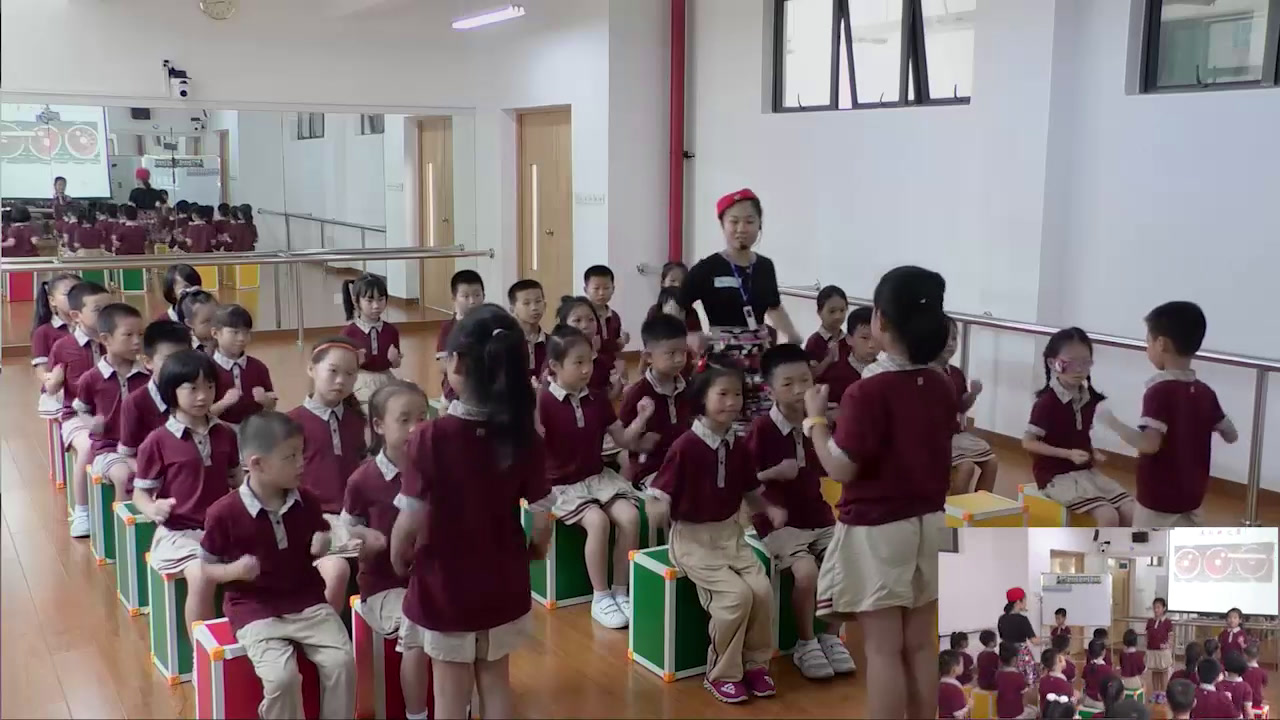 1.人音版音乐（吴斌主编）一下《火车波尔卡》广东省省一等奖