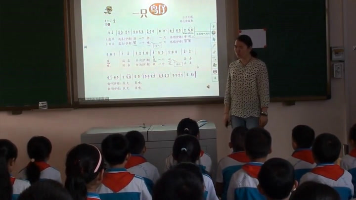 1.人音版音乐（吴斌主编）三下《一只鸟仔》四川省省一等奖