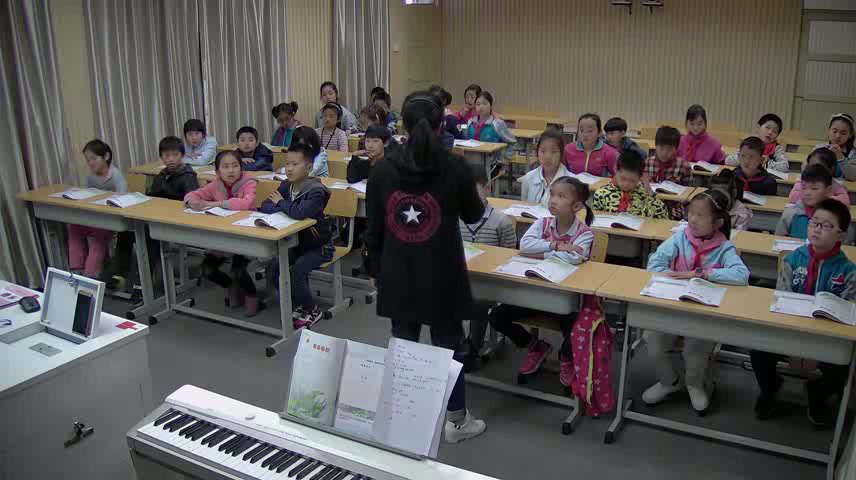 1.人音版音乐（吴斌主编）四下《演唱西风的话》安徽省市一等奖