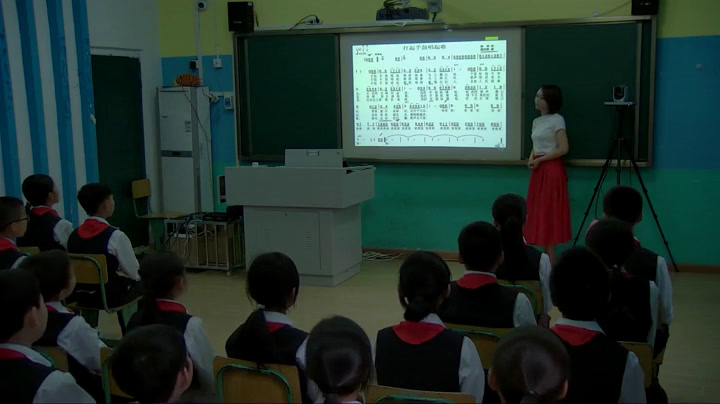 2.人音版音乐（吴斌主编）五下《打起手鼓唱起歌》四川省省一等奖