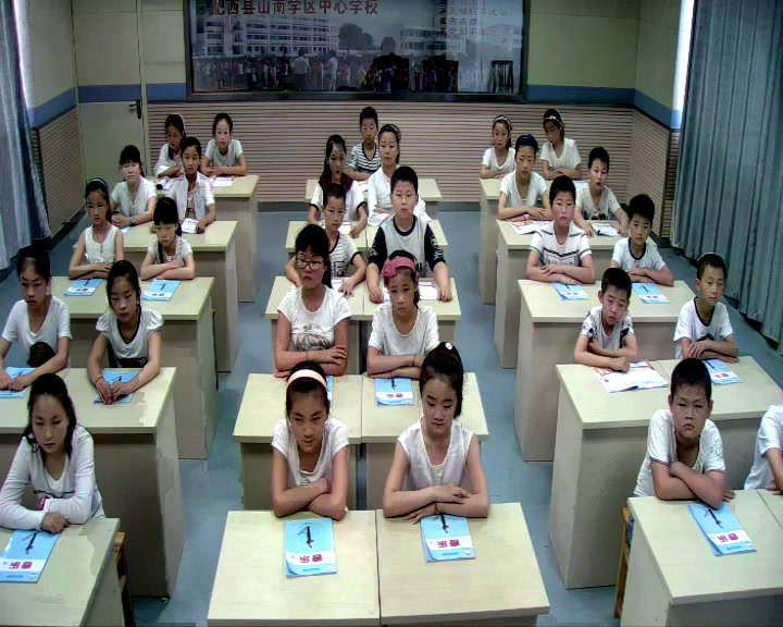 2.人音版音乐（吴斌主编）五下《大爱无疆（片段）》安徽省市一等奖