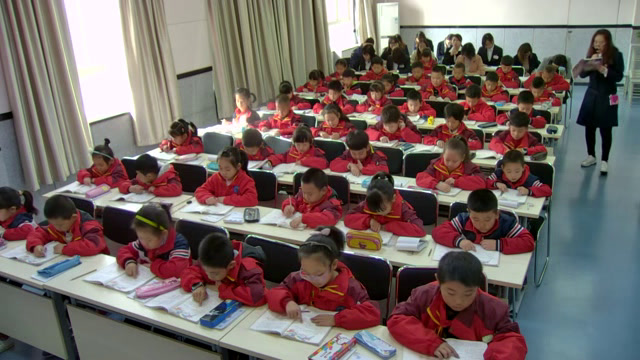 人教部编版语文二上《23纸船和风筝》陕西程老师-省一等奖
