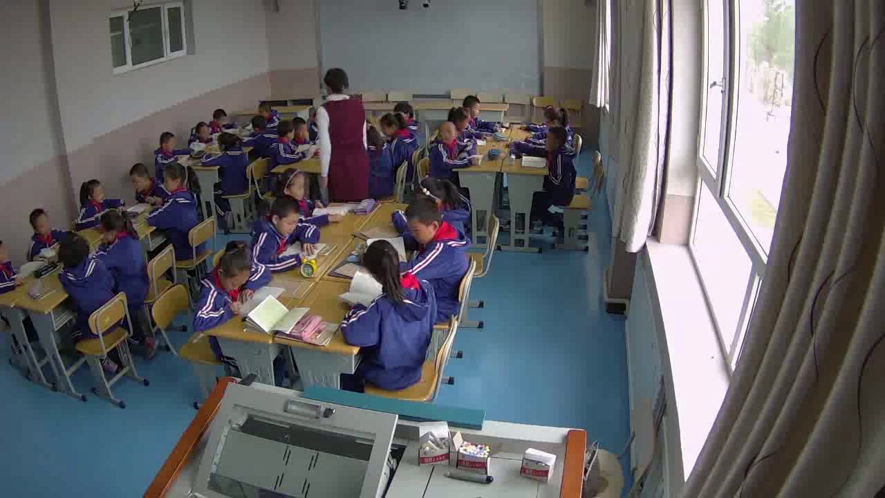 人教版语文三上《2　做风车的故事》建设兵团老师-省一等奖
