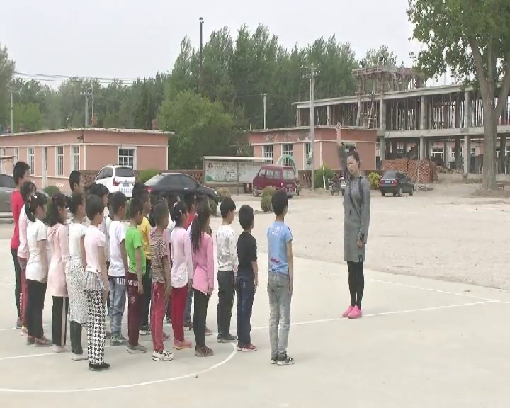 2.人教2011版体育与健康一至二年级《9.小鸟飞飞》辽宁省市一等奖