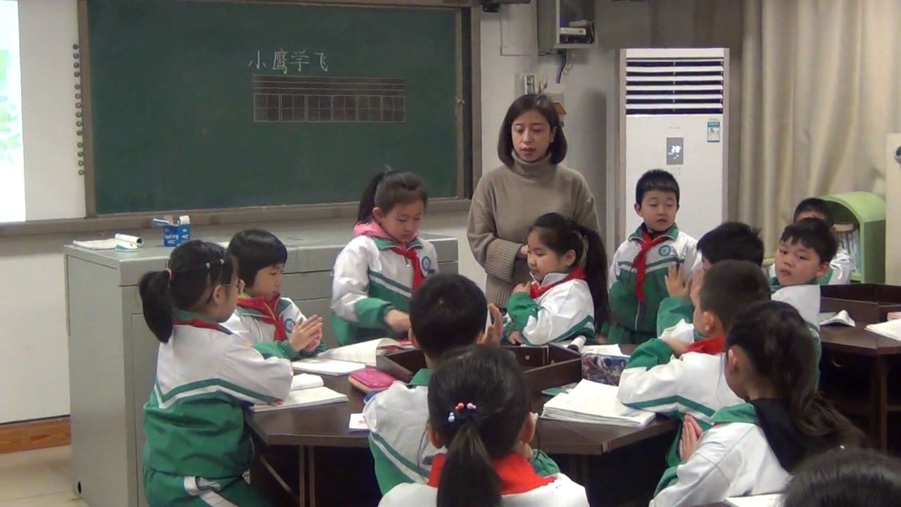 苏教版语文二上《8小鹰学飞》河北陈老师-市一等奖