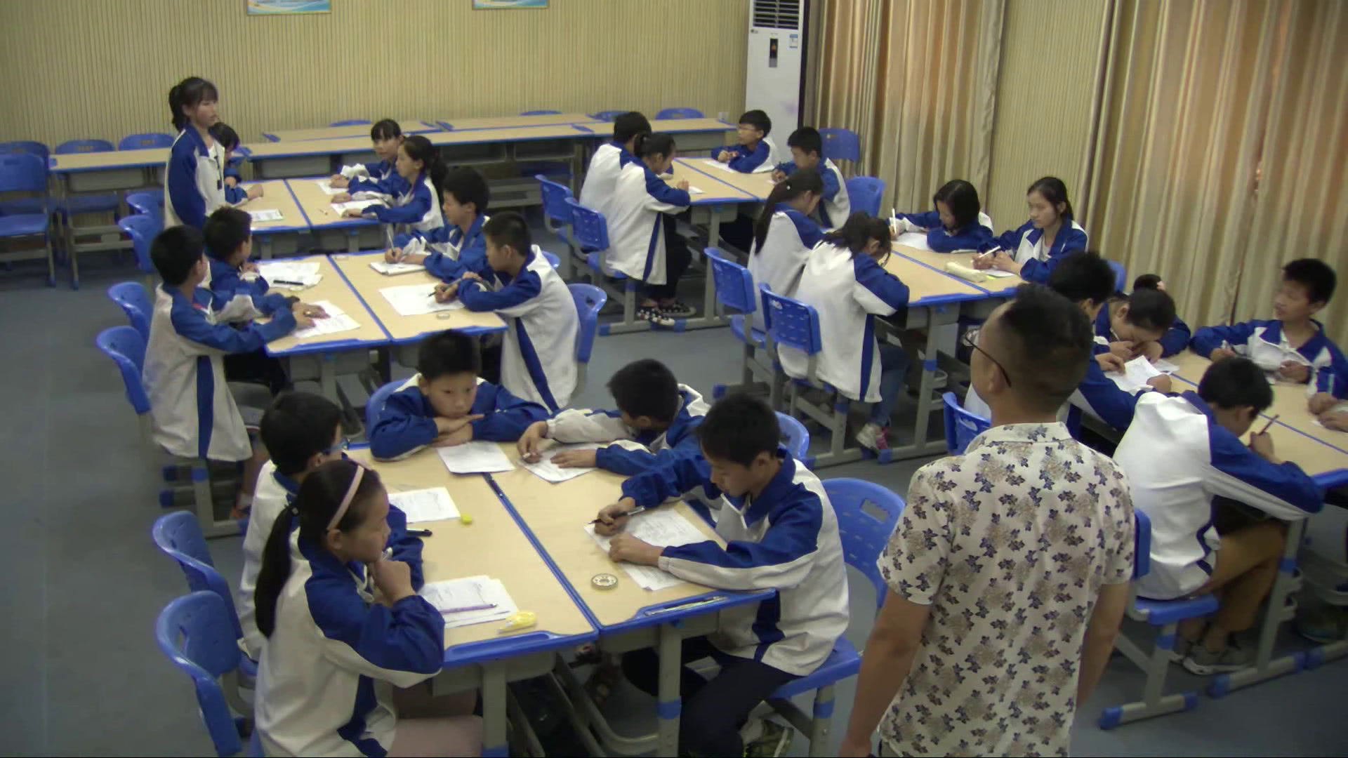 人教版初中语文七上《学会记事》湖北周老师-全国一等奖