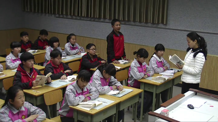人教版初中语文七上《21皇帝的新装》河南田老师-全国一等奖