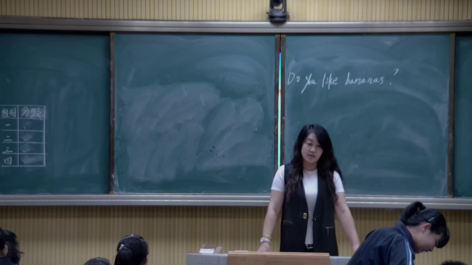 人教版英语七上Unit 6《Section A Grammar focus，》内蒙老师-市一等奖