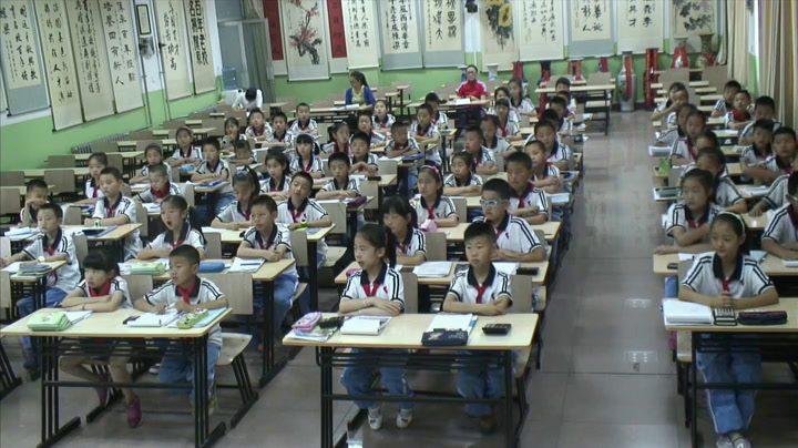 人教版数学四上《三位数乘两位数笔算》甘肃魏老师-省一等奖