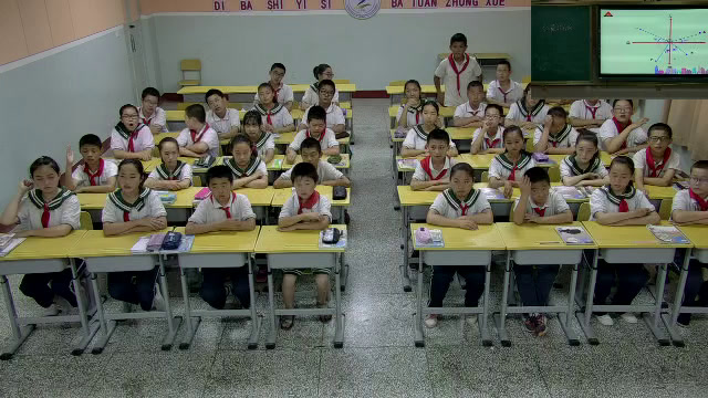 人教版数学六上《2　位置与方向（二）》新疆朱老师-省一等奖