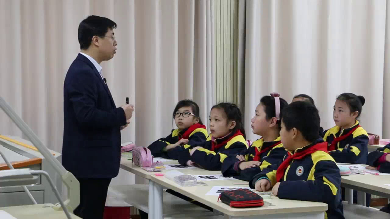 人教版数学六上《圆的认识》湖北刘老师-全国一等奖
