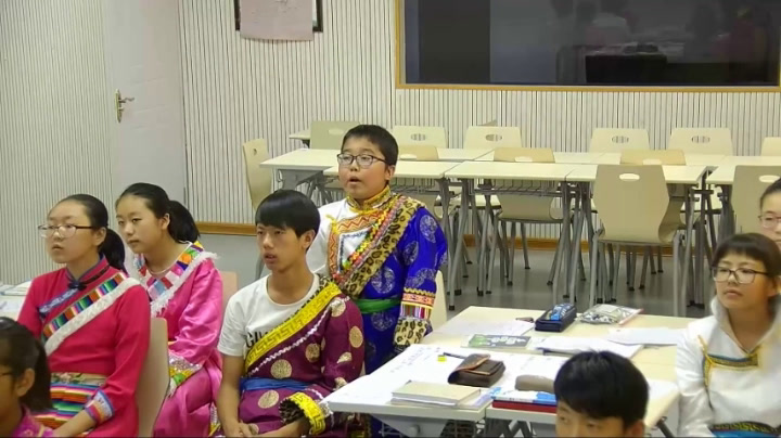 北师大版数学七上《5应用一元一次方程—“希望工程”义演》甘肃朱老师-省一等奖