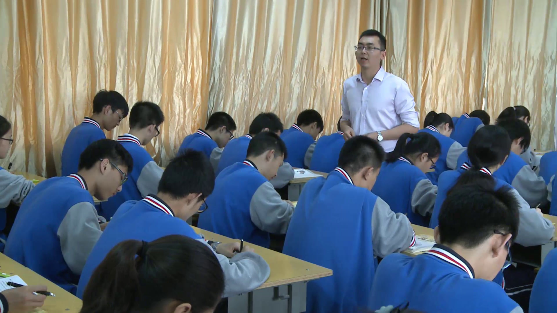 人教A版数学必修2《探究与发现魔术师的地毯》湖北郭老师-全国一等奖