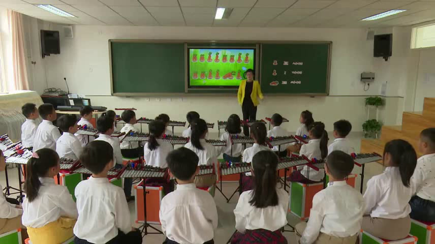 人音版音乐一上《演唱大家来劳动》辽宁雍老师-市一等奖