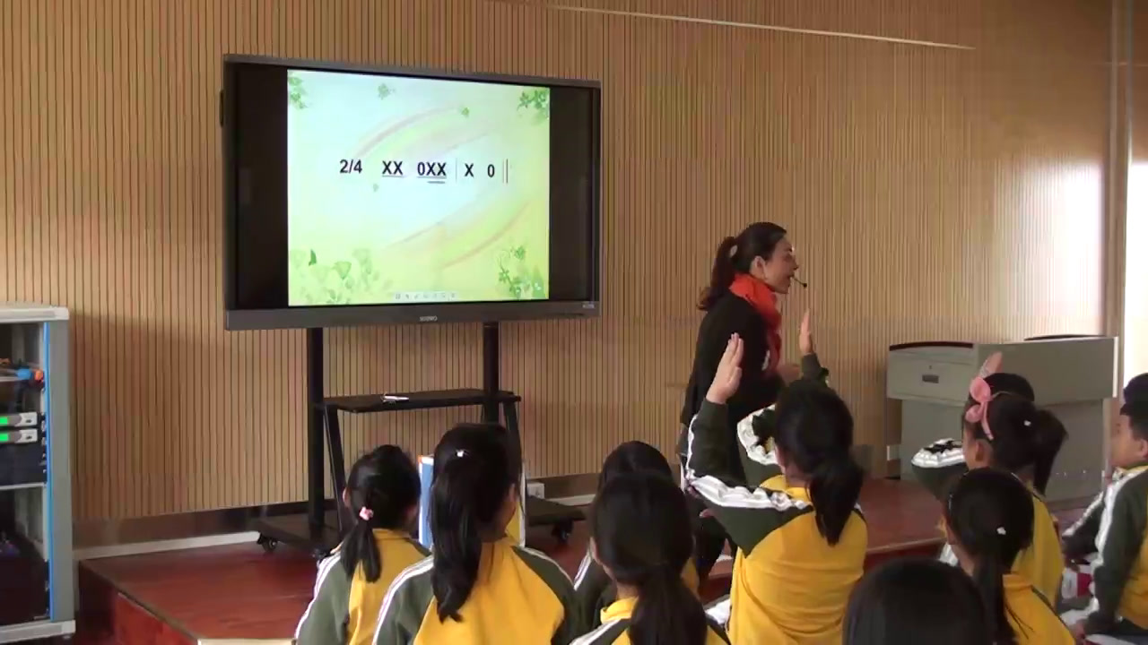 人音版音乐二上《演唱快乐的音乐会》广东罗老师-市一等奖