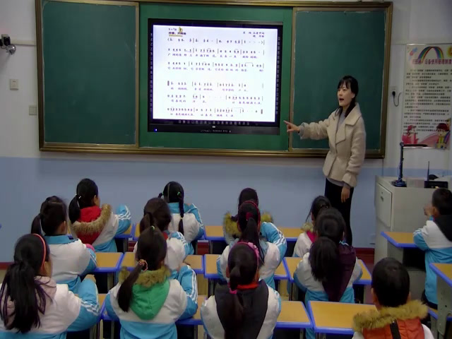 人音版音乐四上《演唱采一束鲜花》安徽李老师-市一等奖