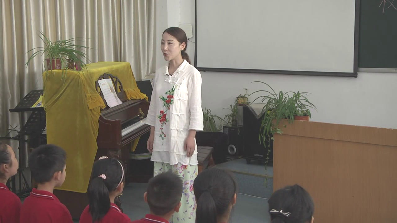 人音版音乐六上《演唱校园小戏迷》安徽解老师-全国一等奖