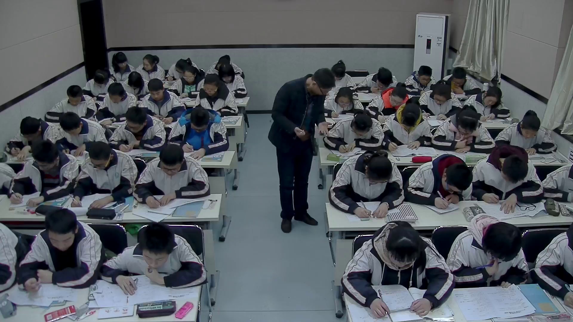 人教版数学九上《公式法解方程》陕西张老师-省一等奖