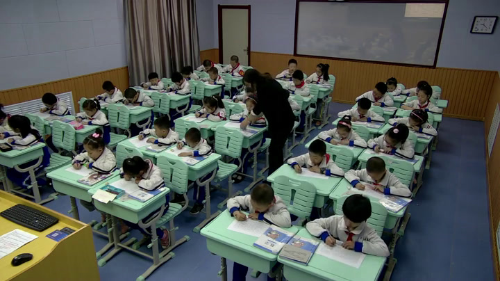 北师大版数学二上《做个乘法表》吉林王老师-省一等奖