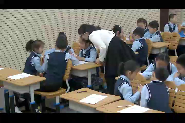 北师大版数学四上《认识更大的数》辽宁喻老师-市一等奖