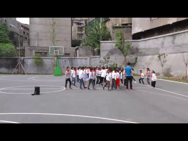 人教2011版体育与健康三至四年级《5.马步击掌》云南黄老师-县级优课