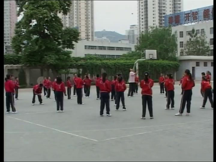 人教2011版体育与健康五至六年级《6.发展投掷能力的，》甘肃李老师-省一等奖
