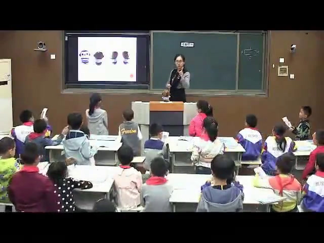 苏教版数学二上《七观察物体（通用）》江苏陈老师-市一等奖