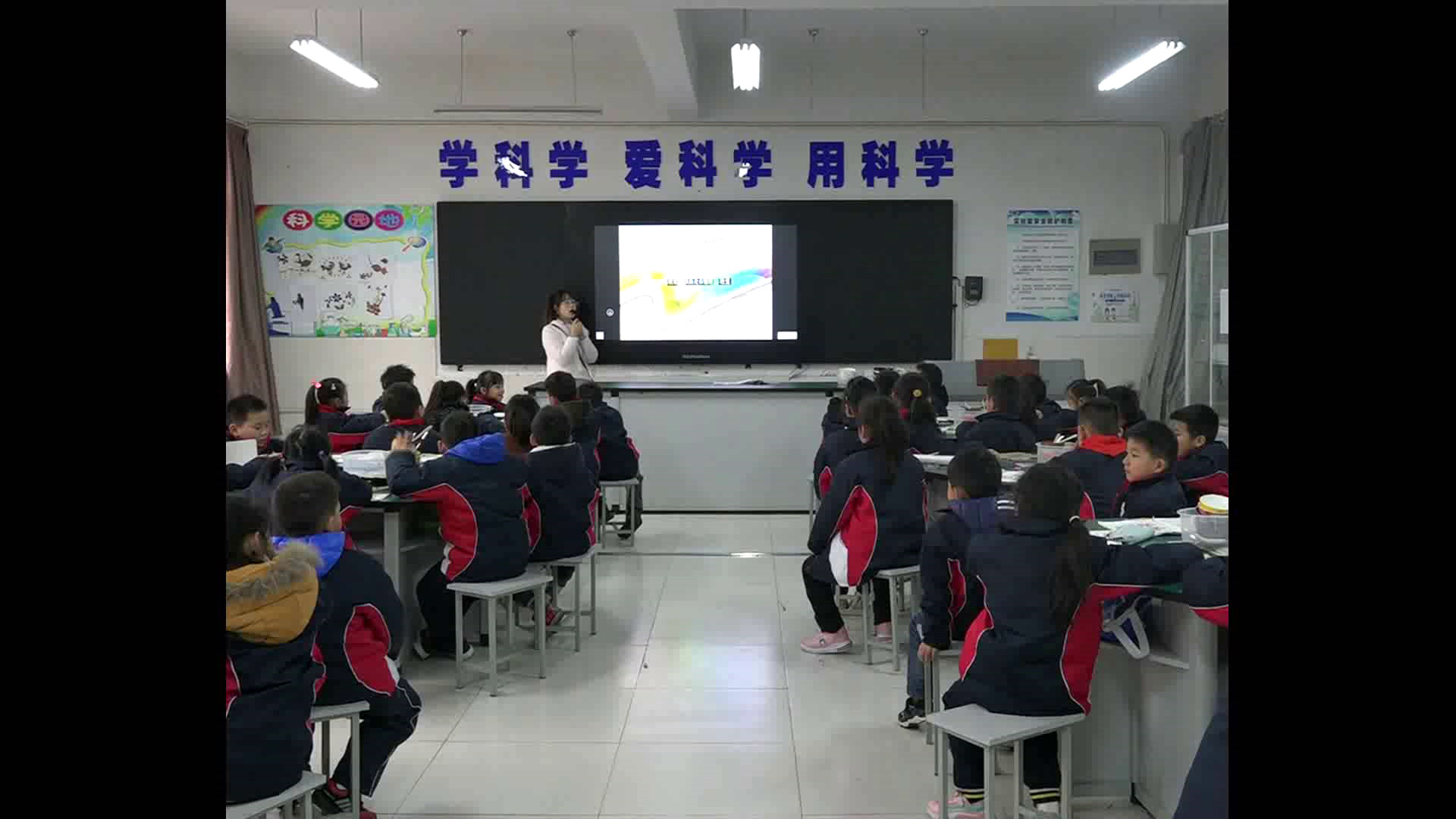 教科版科学二上《2.不同材料的餐具》安徽陶老师-市一等奖