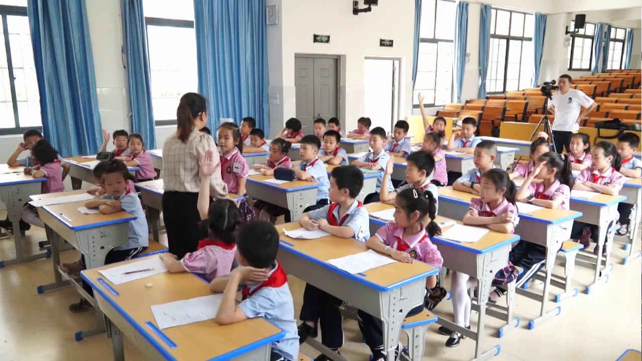教科版科学二上《6.不同的季节》福建潘老师-县级优课