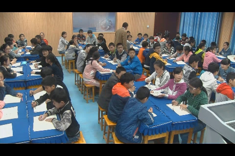 部编版语文九上《15我的叔叔于勒》湖北明老师-市一等奖