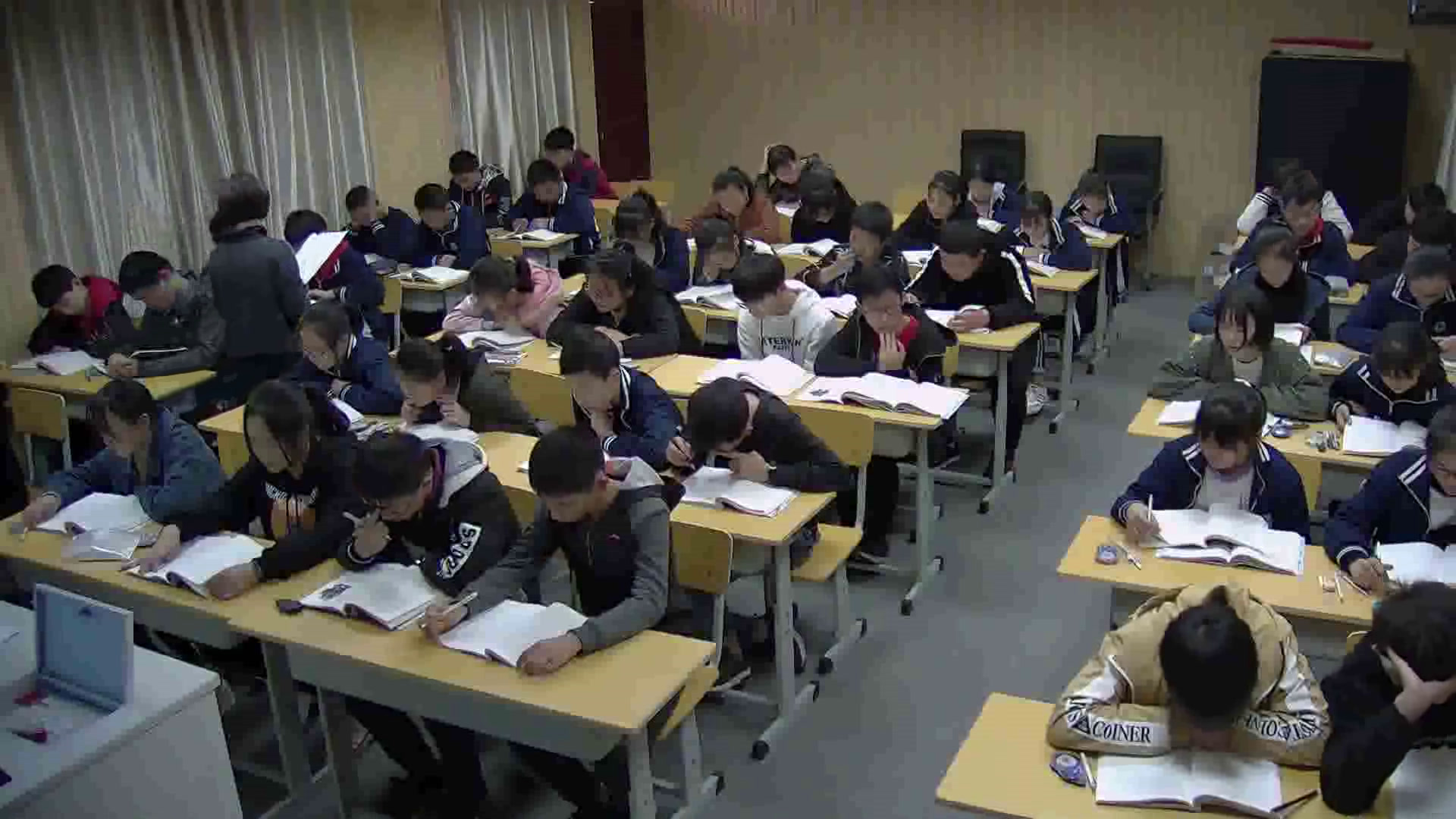 部编版语文九上《15我的叔叔于勒》安徽谷老师-市一等奖