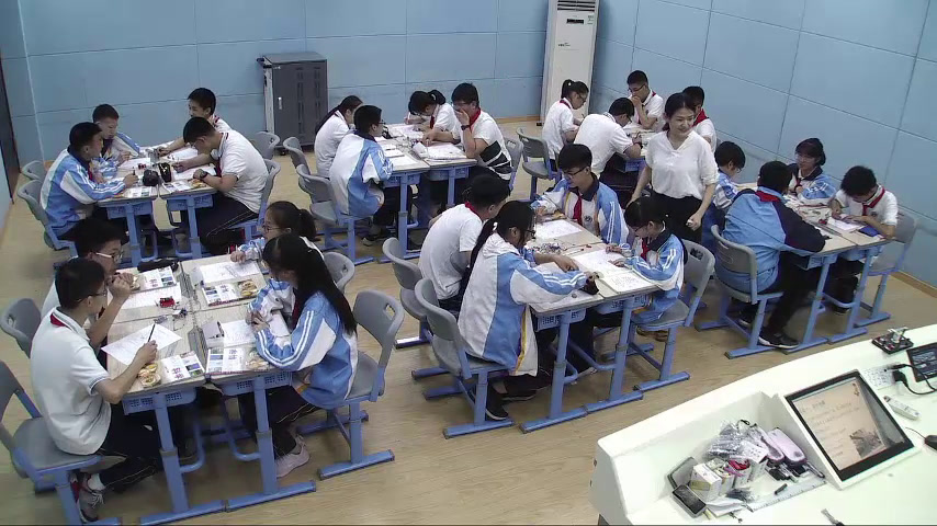 浙教版科学八下《一设计简单的电磁控制电路》浙江周老师-