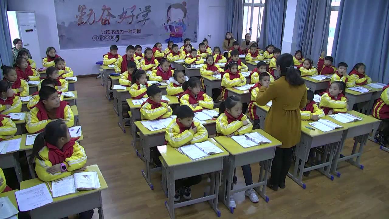部编版语文三上《14不会叫的狗》湖北老师-市一等奖