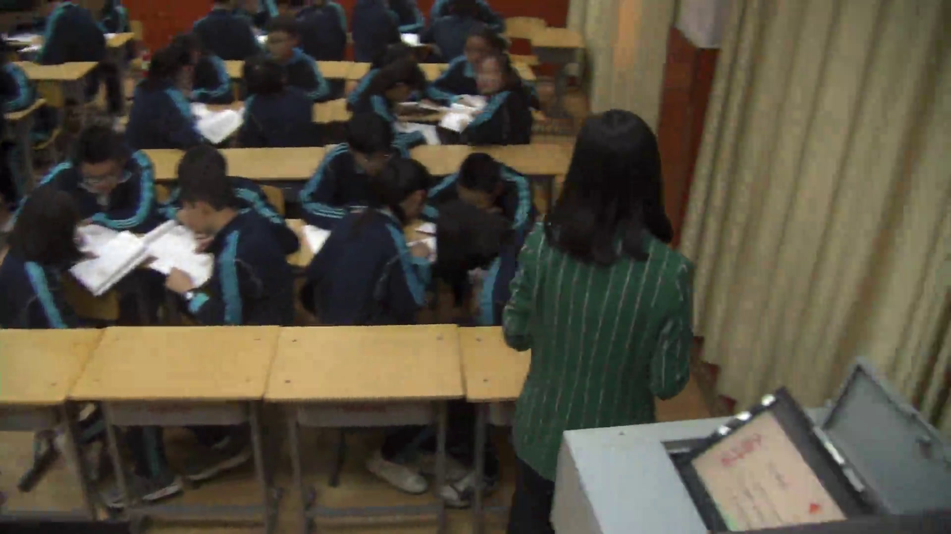 人教版音乐九上《大红枣儿甜又香》山东张老师-市一等奖