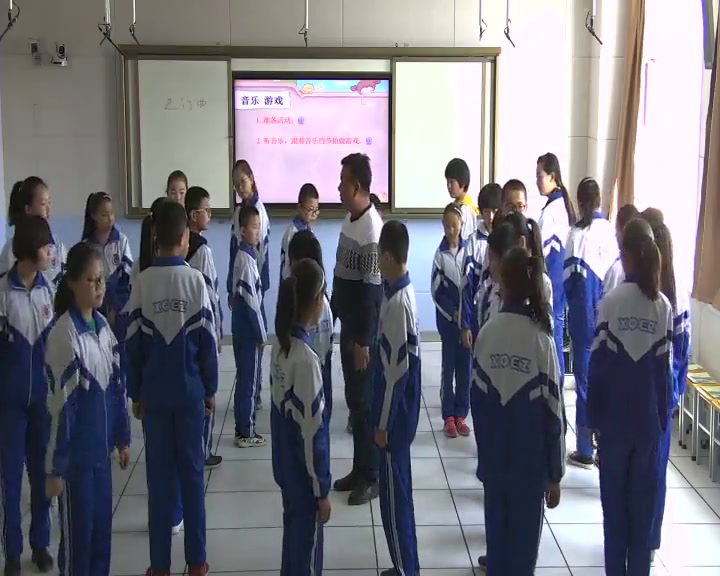 湘文艺版音乐八下《打靶归来》甘肃石老师-县级优课