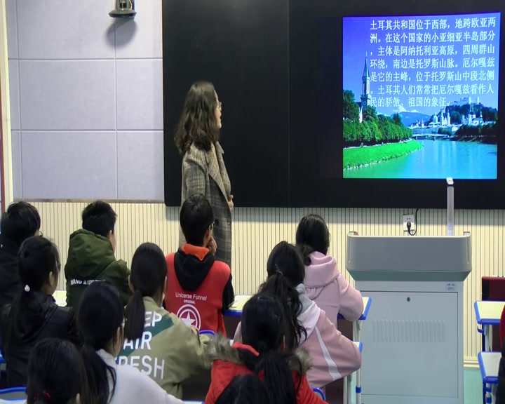 湘文艺版音乐八下《厄尔嘎兹》安徽高老师-市一等奖
