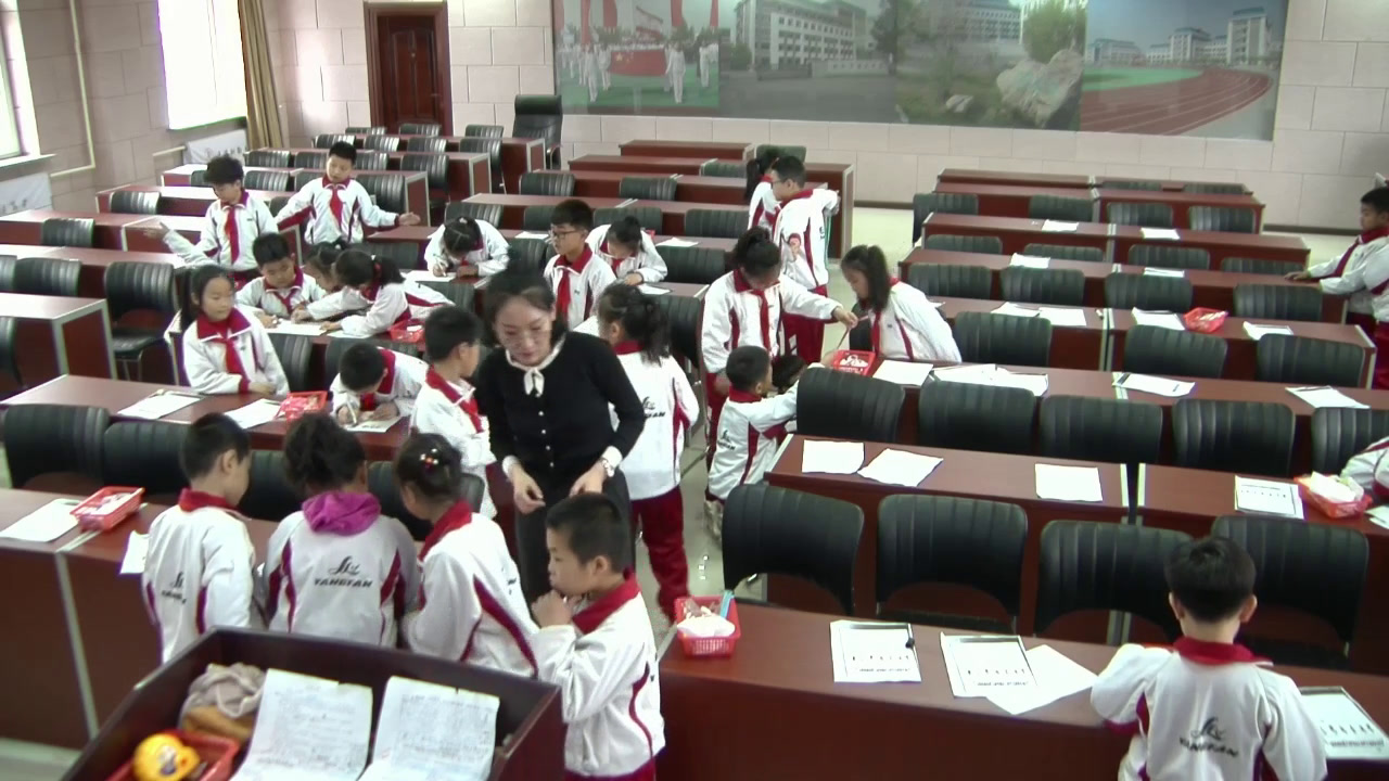 西南师大版数学二上《小小测量员》辽宁张老师-县级优课