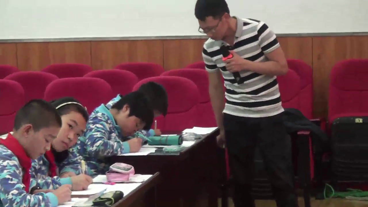 西南师大版数学六上《圆的认识》重庆杨老师-全国一等奖