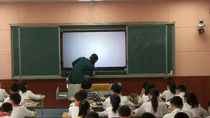 西南师大版数学六上《图形的放大与缩小》重庆周老师-县级优课