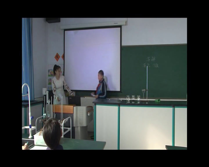 教科版科学四上《水能溶解一些物质》黑龙江万老师-全国一等奖