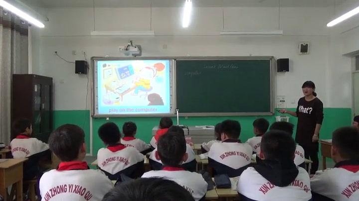 冀教版英语四上《Lesson8TVandPhone》河北谢老师-县级优课