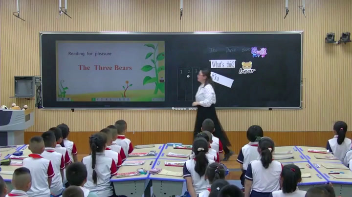 外研版英语三上《ReadingforPleasureTheThreeBears.》甘肃孙老师-市一等奖