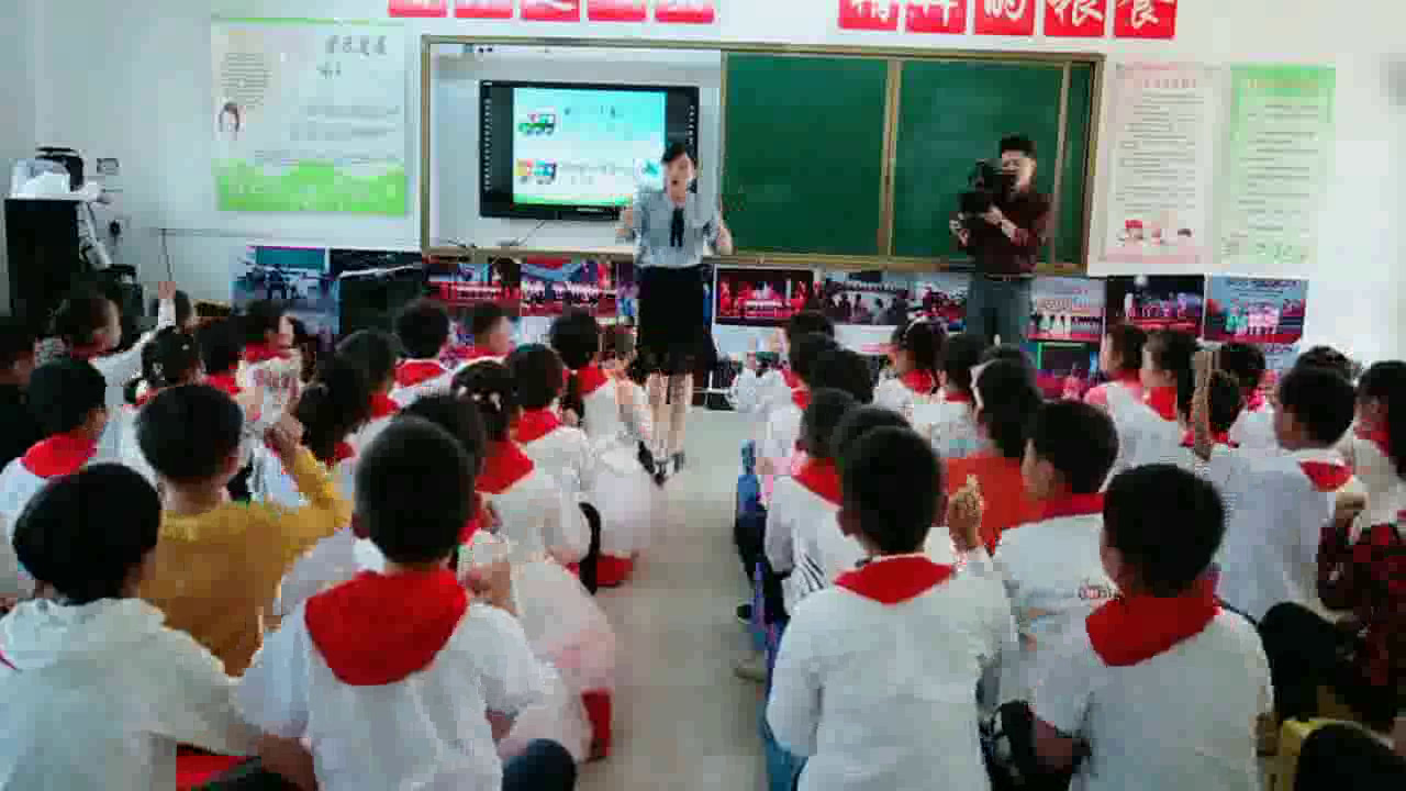 人教版音乐一上《选唱　火车开啦》安徽尹老师-市一等奖
