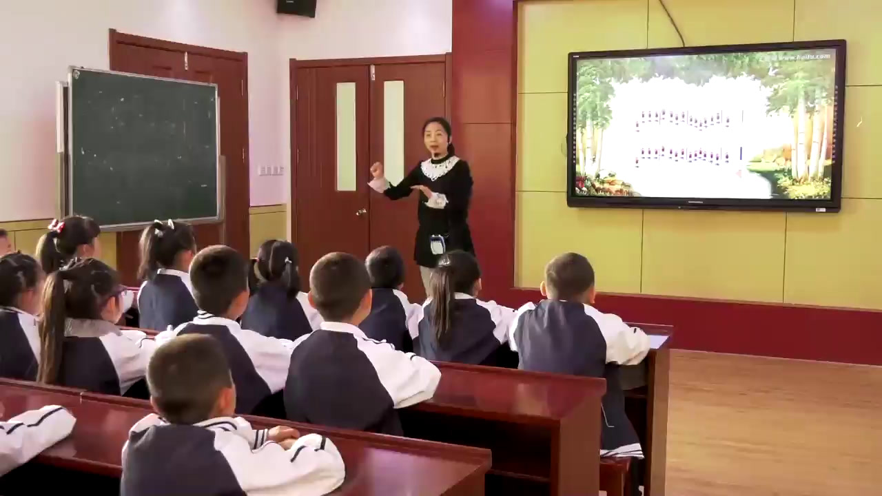 人教版音乐一上《欣赏　引子与狮王进行曲》山东刘老师-省一等奖