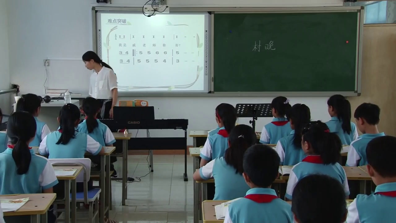 人教版音乐四上《唱歌　村晚》河北戚老师-市一等奖