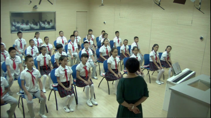 人教版音乐五上《唱歌　小步舞曲》辽宁廖老师-县级优课