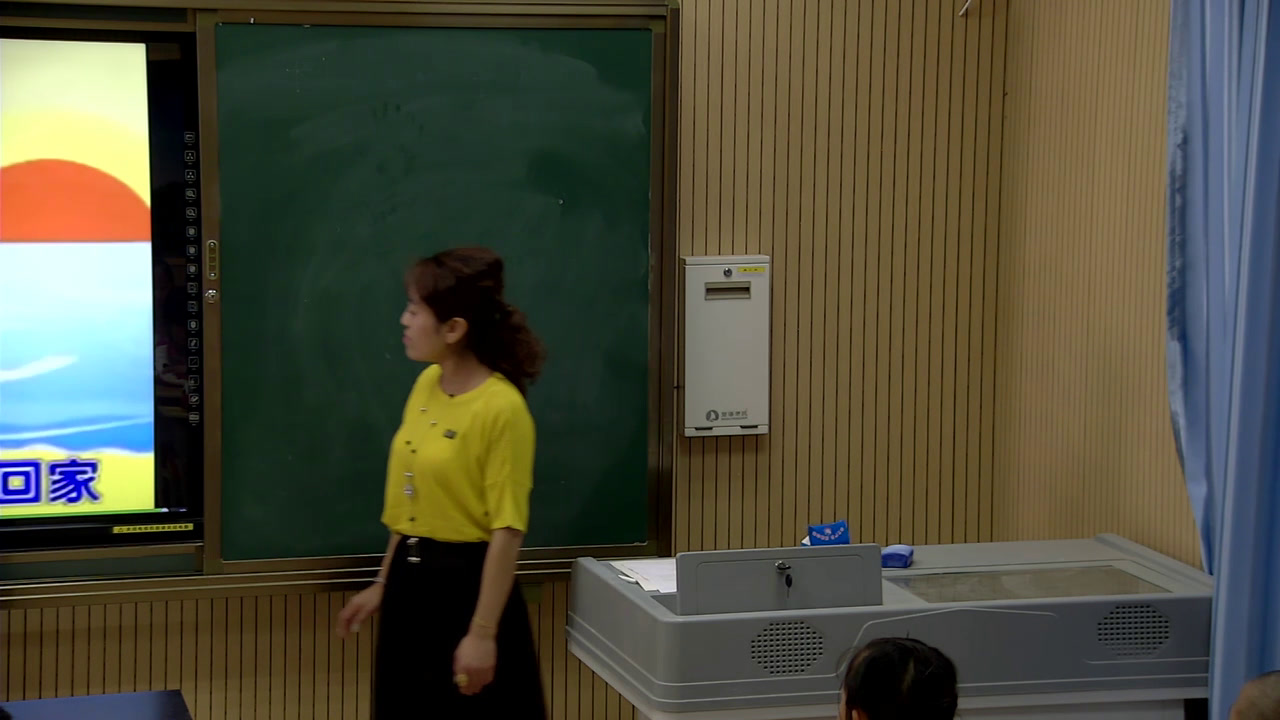 人教版音乐四上《唱歌　赶海的小姑娘》甘肃程老师-市一等奖