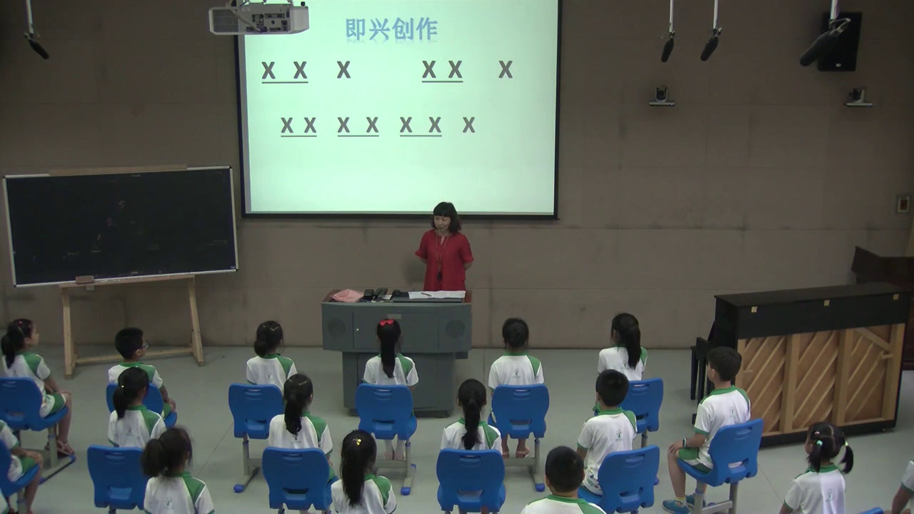 湘文艺版本音乐三上《（演唱）乃哟乃》湖南罗老师-全国一等奖